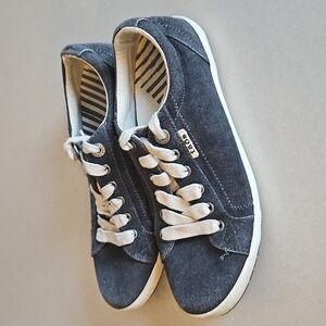 Taos Lace Up Sneakers